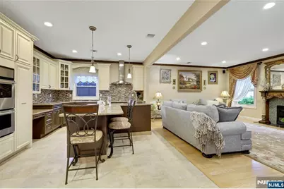 12-65 Burbank Street, Fair Lawn, NJ 07410 - Photo 15