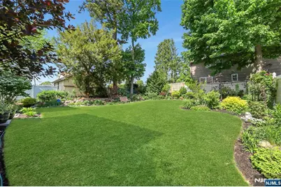 12-65 Burbank Street, Fair Lawn, NJ 07410 - Photo 47