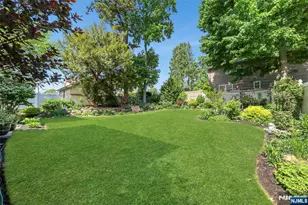12-65 Burbank St, Fair Lawn, NJ 07410 - Photo 47