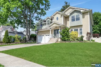 12-65 Burbank Street, Fair Lawn, NJ 07410 - Photo 3