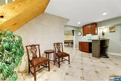12-65 Burbank Street, Fair Lawn, NJ 07410 - Photo 37