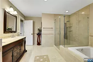 12-65 Burbank St, Fair Lawn, NJ 07410 - Photo 25