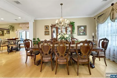 12-65 Burbank Street, Fair Lawn, NJ 07410 - Photo 9