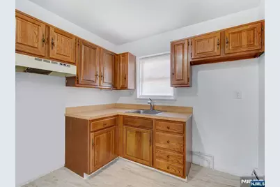 365 Bloomfield Avenue 5B #5B, Verona, NJ 07044 - Photo 13