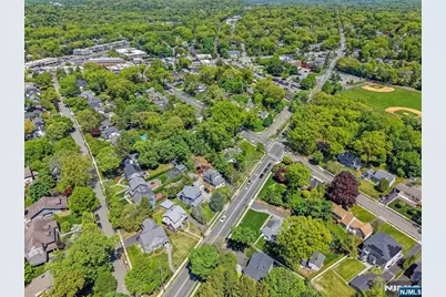 776 Maple Avenue, Glen Rock, NJ 07452 - Photo 33