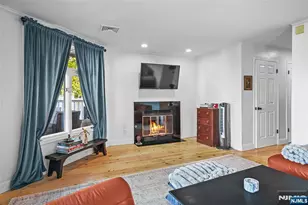 100 1st St, Keyport, NJ 07735 - Photo 23