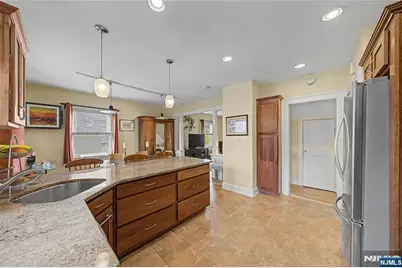 287 Madison Avenue, New Milford, NJ 07646 - Photo 15