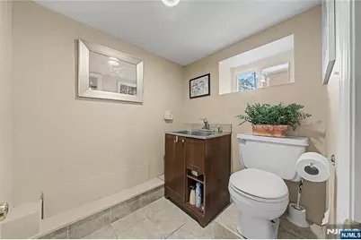 287 Madison Avenue, New Milford, NJ 07646 - Photo 31