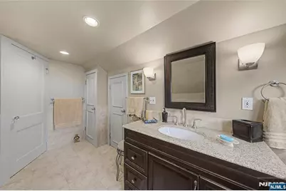 287 Madison Avenue, New Milford, NJ 07646 - Photo 25