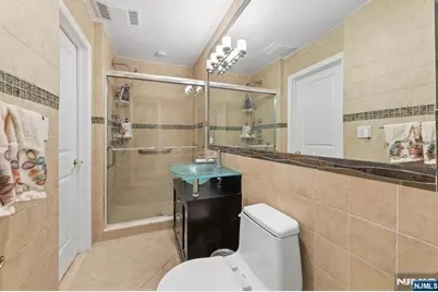 604 Rutland Avenue, Teaneck Township, NJ 07666 - Photo 13