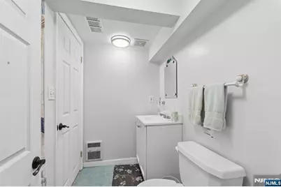 604 Rutland Avenue, Teaneck Township, NJ 07666 - Photo 25