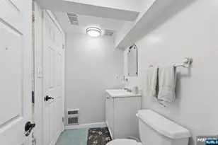 604 Rutland Ave, Teaneck Township, NJ 07666 - Photo 25