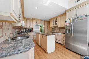 604 Rutland Ave, Teaneck Township, NJ 07666 - Photo 9