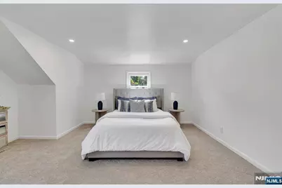 287 Jackson Avenue, Rutherford, NJ 07070 - Photo 19