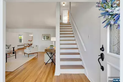 287 Jackson Avenue, Rutherford, NJ 07070 - Photo 3