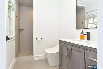17 Grandview Avenue, Upper Saddle River, NJ 07458 - Photo 35