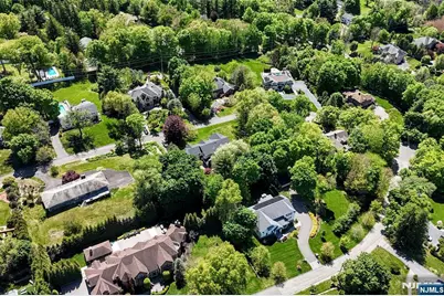 17 Grandview Avenue, Upper Saddle River, NJ 07458 - Photo 9