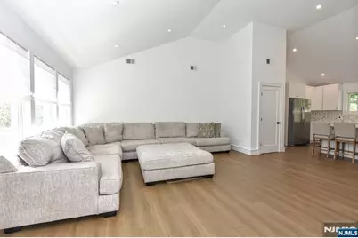 17 Grandview Avenue, Upper Saddle River, NJ 07458 - Photo 23