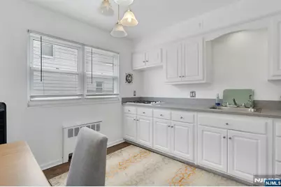 201 Oakdene Place D1 #D1, Cliffside Park, NJ 07010 - Photo 7