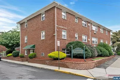 201 Oakdene Place D1 #D1, Cliffside Park, NJ 07010 - Photo 21