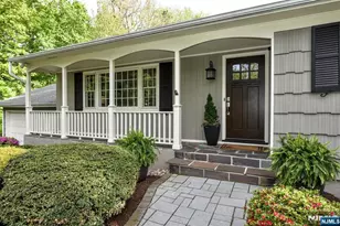60 Dimmig Rd, Upper Saddle River, NJ 07458 - Photo 9