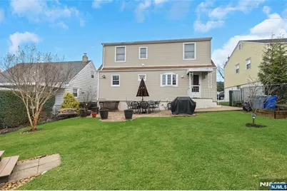 25 Veterans Place, North Arlington, NJ 07031 - Photo 5