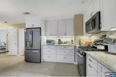 25 Veterans Place, North Arlington, NJ 07031 - Photo 13