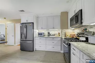 25 Veterans Pl, North Arlington, NJ 07031 - Photo 13