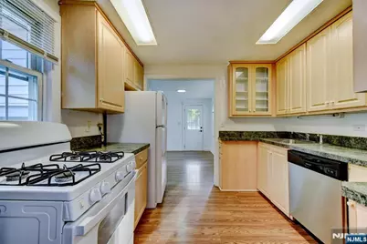 10 Lake Drive, Mendham, NJ 07945 - Photo 11