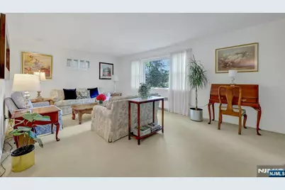 522 Helena Avenue, Wyckoff Township, NJ 07481 - Photo 19