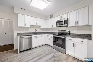 326 Prospect Ave 6J, Hackensack, NJ 07601 - Photo 3