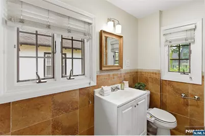 31 Martin Terrace, Hackensack, NJ 07601 - Photo 23