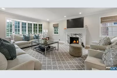 110 Ackerman Avenue, Ho Ho Kus, NJ 07423 - Photo 3