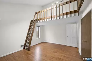 37 Berkshire Rd, Woodcliff Lake, NJ 07677 - Photo 19