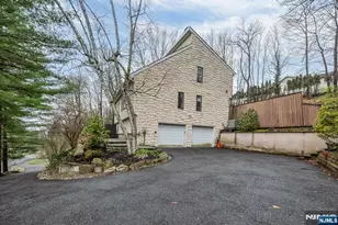 37 Berkshire Rd, Woodcliff Lake, NJ 07677 - Photo 29