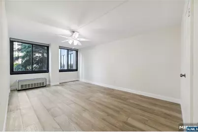 200 Winston 121 #121, Cliffside Park, NJ 07010 - Photo 11