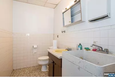 29 Grove Street, South Hackensack Township, NJ 07606 - Photo 25