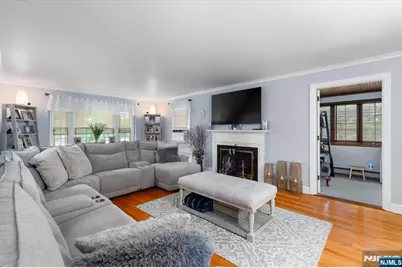 84 Raymond Avenue, Rutherford, NJ 07070 - Photo 7