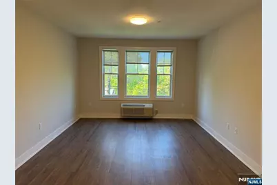 1685 Bergen Boulevard 511 #511, Fort Lee, NJ 07024 - Photo 3