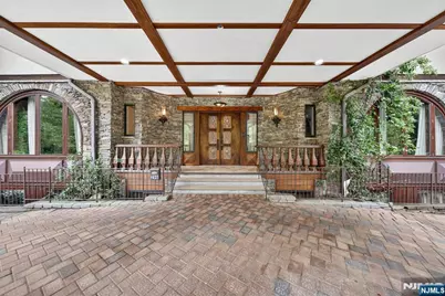296 Durie Avenue, Closter, NJ 07624 - Photo 7