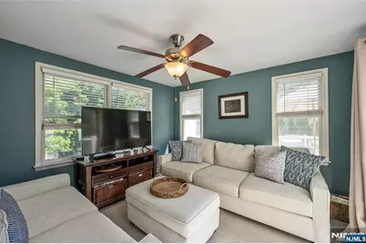 114 Summit Avenue, Waldwick, NJ 07463 - Photo 13