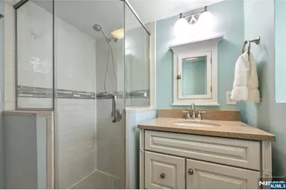 114 Summit Avenue, Waldwick, NJ 07463 - Photo 19