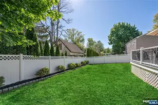 114 Summit Ave, Waldwick, NJ 07463 - Photo 27