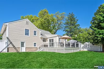 114 Summit Avenue, Waldwick, NJ 07463 - Photo 25