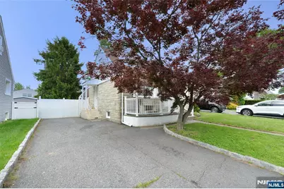 41 New York Avenue, Bergenfield, NJ 07621 - Photo 13