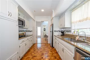 690 Garden St, Maywood, NJ 07607 - Photo 21