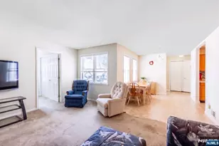 81 Park Edge 2K, Berkeley Heights Township, NJ 07922 - Photo 11