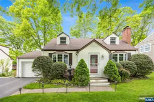 545 Jemco Pl, Ridgewood, NJ 07450 - Photo 1