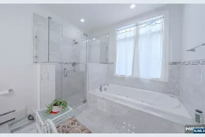 446 Elizabeth Street, Fort Lee, NJ 07024 - Photo 17
