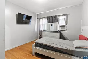 161 Seaview Ave, Jersey City, NJ 07305 - Photo 19